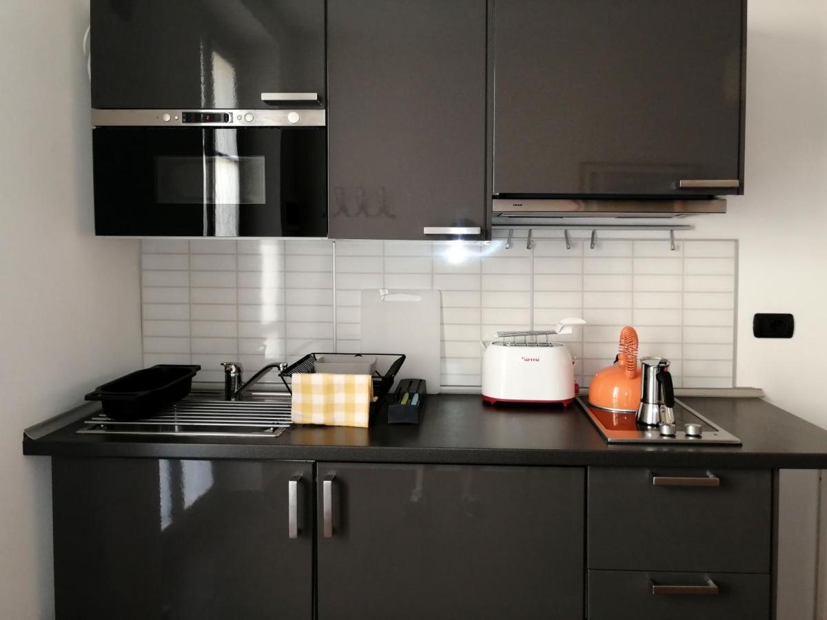 Al Molo 2 Apartment Como Exterior photo